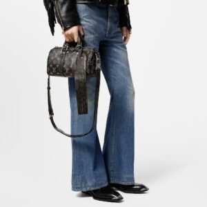 Alternative view of Louis Vuitton Keepall Bandouliere 25 Travel Bag 9.8in/ 25cm Black Silver Hardware For Men M11595