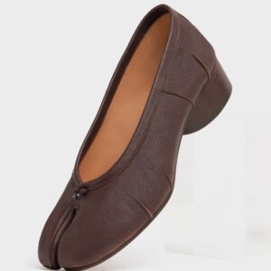 Alternative view of Maison Margiela Flats Tabi New Ballerina Brown For Women - S58WZ0128P6378T2358