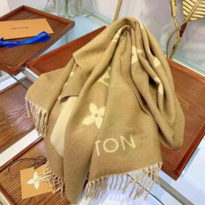 Alternative view of Louis Vuitton Reykjavik Scarf Brown For Women