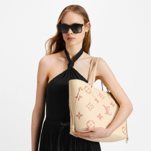 Alternative view of Louis Vuitton Neverfull MM Tote Bag 12.2in/ 31cm Creme Gold Hardware For Women M21579
