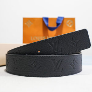 Alternative view of Louis Vuitton LV Initiales 40mm Belt Black For Men MP236