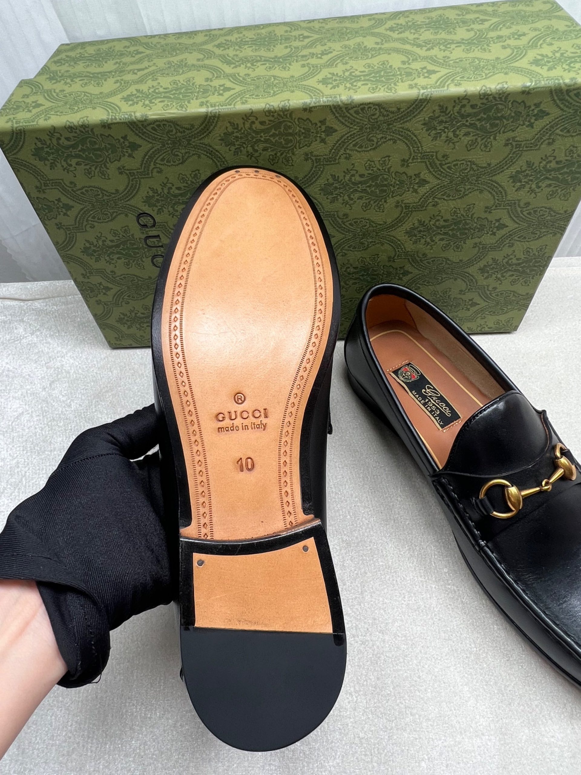 Gucci Men’s 1953 Horsebit Loafer Black For Men 307929 BLM00 1000 – Size 44 EU – 10 US – 27 Cm – 10.6 In