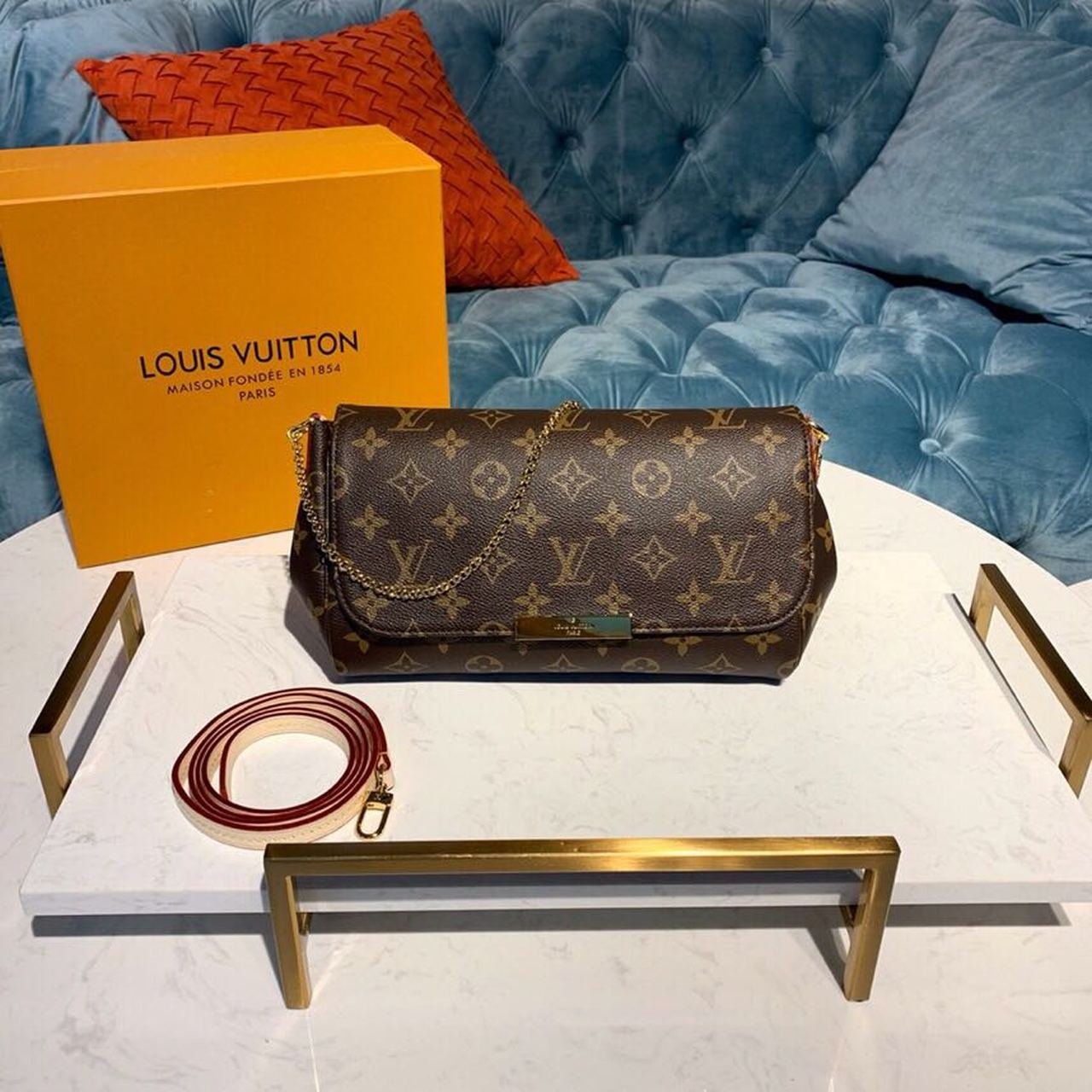Louis Vuitton Favorite MM Crossbody Bag 11in/ 28cm Brown Monogram Canvas Gold Hardware For Women M40718Y
