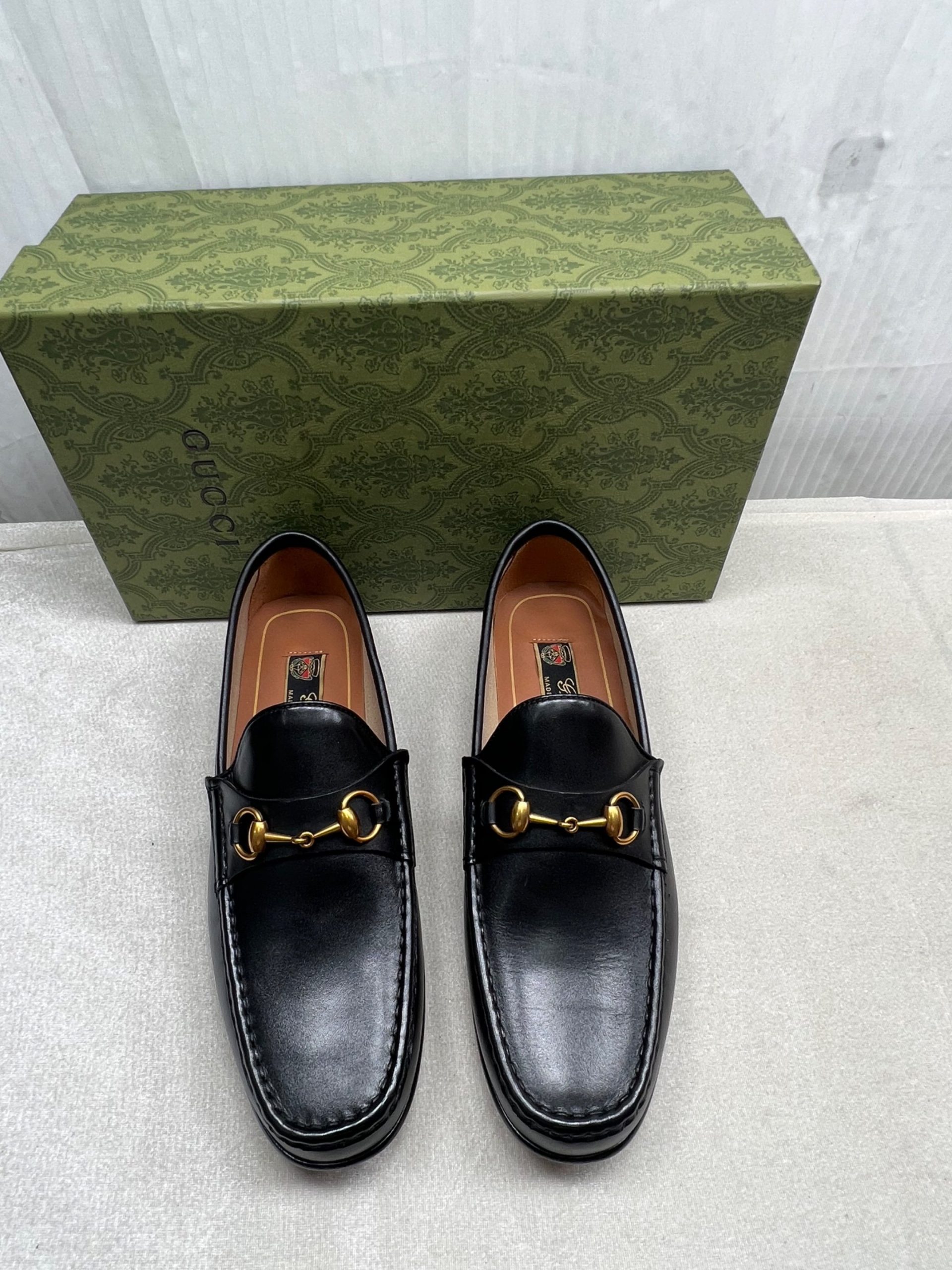Gucci Men’s 1953 Horsebit Loafer Black For Men 307929 BLM00 1000 – Size 44 EU – 10 US – 27 Cm – 10.6 In